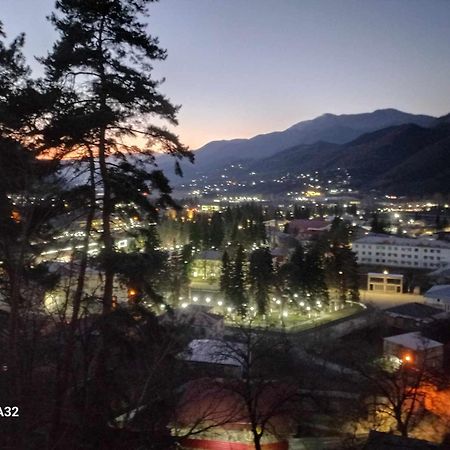 Brotseulebi Hotel Амбролаури Екстериор снимка