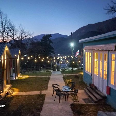 Brotseulebi Hotel Амбролаури Екстериор снимка