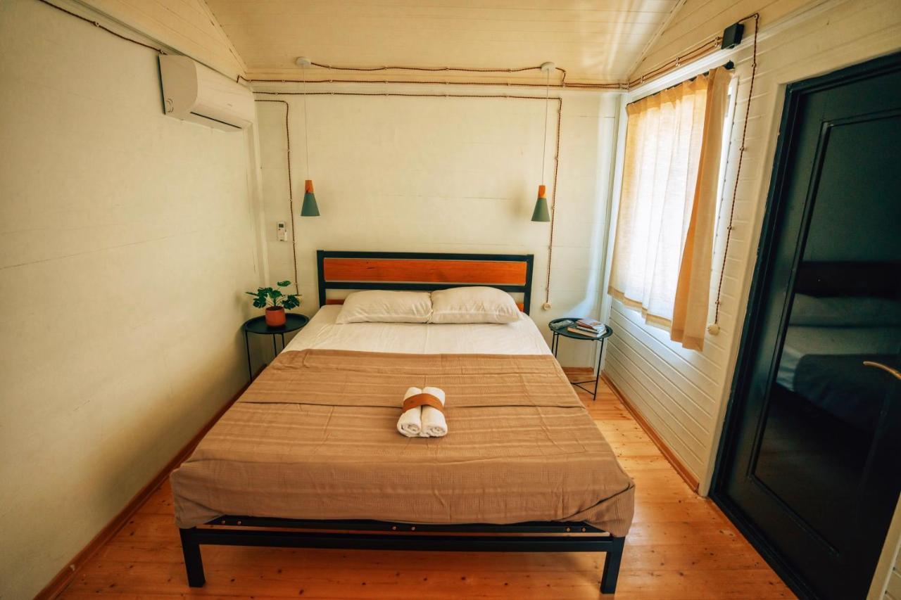 Brotseulebi Hotel Амбролаури Екстериор снимка
